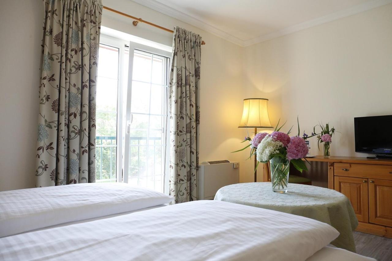 Birkenhof Gols - B & B - Wohlfuehl Hotel Mit Wochenend-Restaurant Extérieur photo