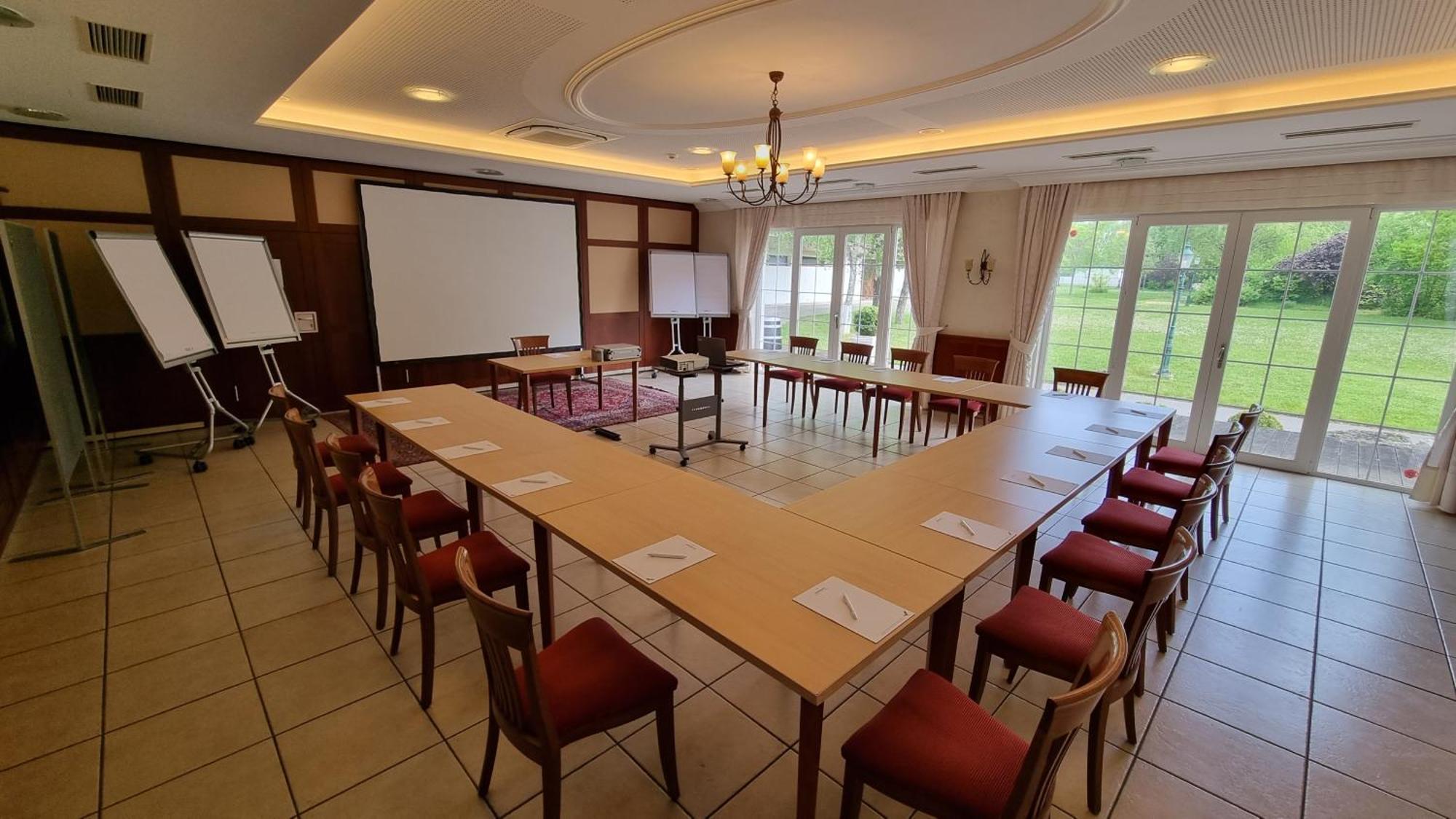 Birkenhof Gols - B & B - Wohlfuehl Hotel Mit Wochenend-Restaurant Extérieur photo