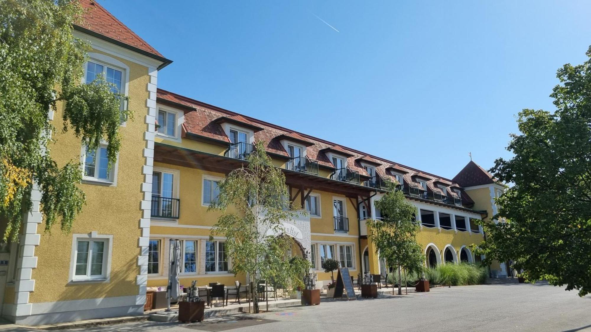 Birkenhof Gols - B & B - Wohlfuehl Hotel Mit Wochenend-Restaurant Extérieur photo
