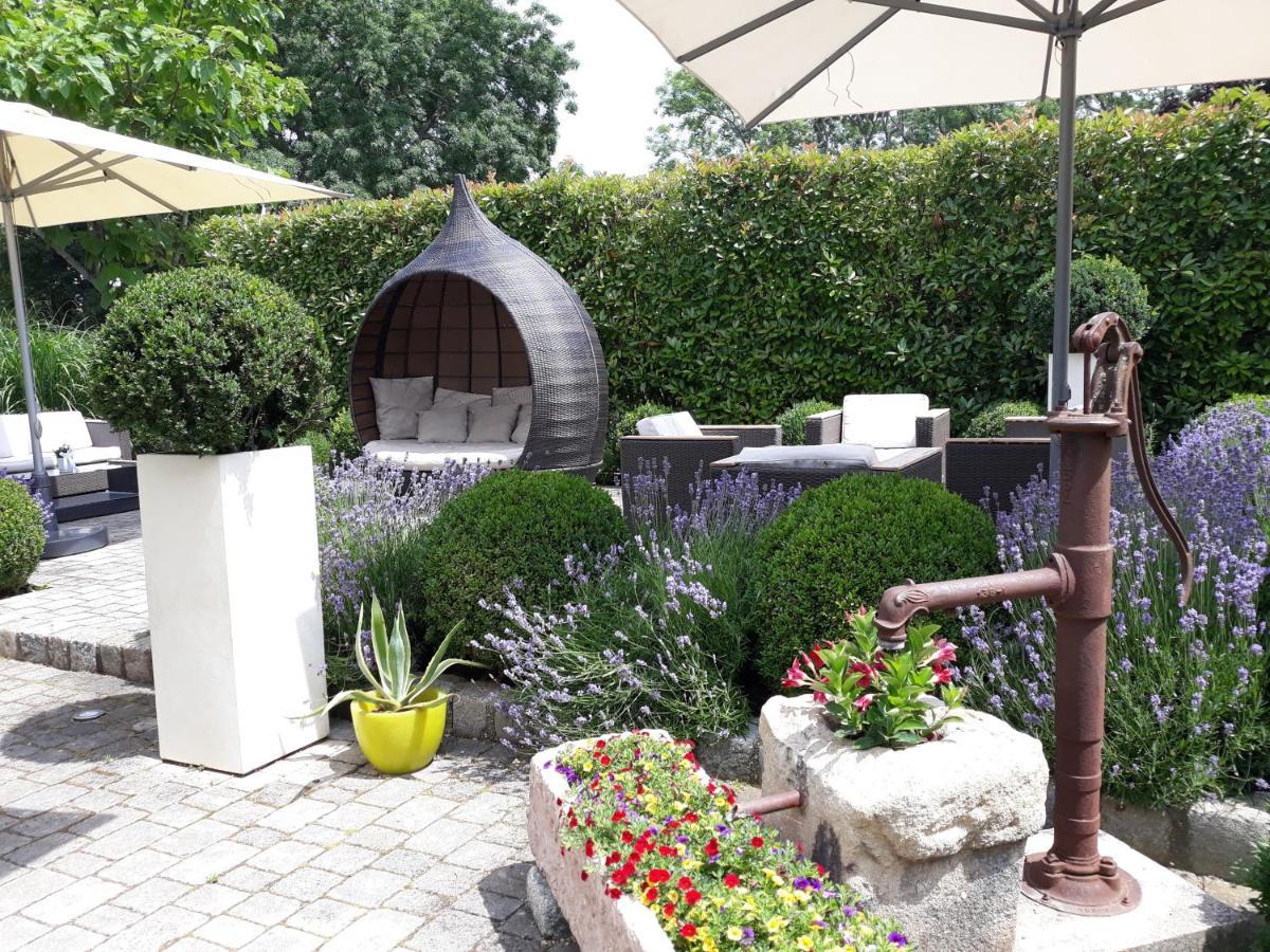 Birkenhof Gols - B & B - Wohlfuehl Hotel Mit Wochenend-Restaurant Extérieur photo